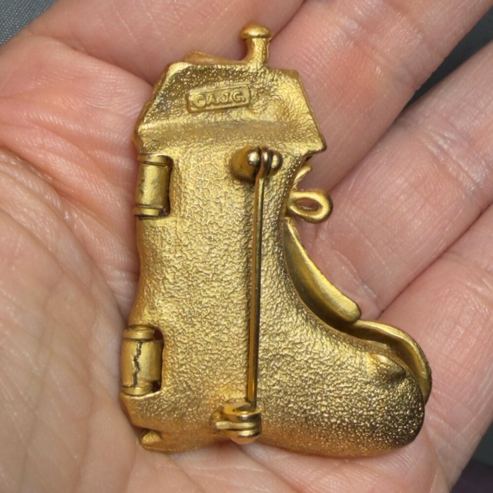 AJC Mother Goose Brooch Vintage Hinged Shoe Figural Storybook Pin 2” - Picture 10 of 13